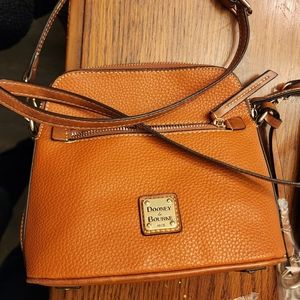 DOONEY & BOURKE CAMEL BROWN PEBLE LEATHER CROSSBODY HANDBAG